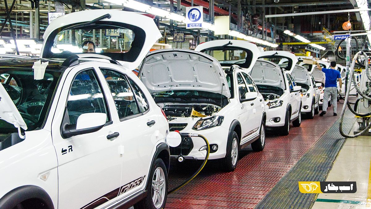افت فروش هم به مشکلات خودروسازان اضافه شد / بررسی آمار فروش ۹ماهه ایران خودرو، سایپا و پارس خودرو