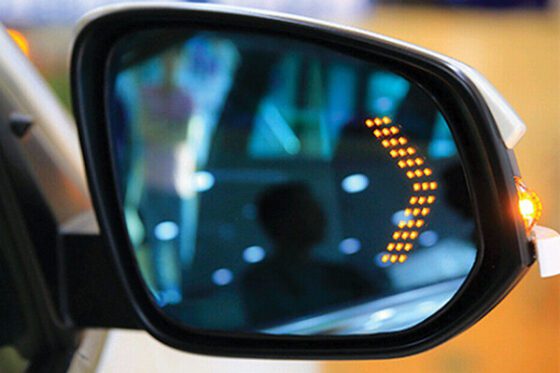 دیدگاه‌ها برای ۷ علت کار نکردن چراغ راهنما و روش‌های تعمیر آن با مهدی